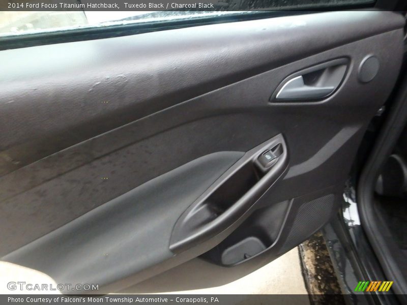 Tuxedo Black / Charcoal Black 2014 Ford Focus Titanium Hatchback