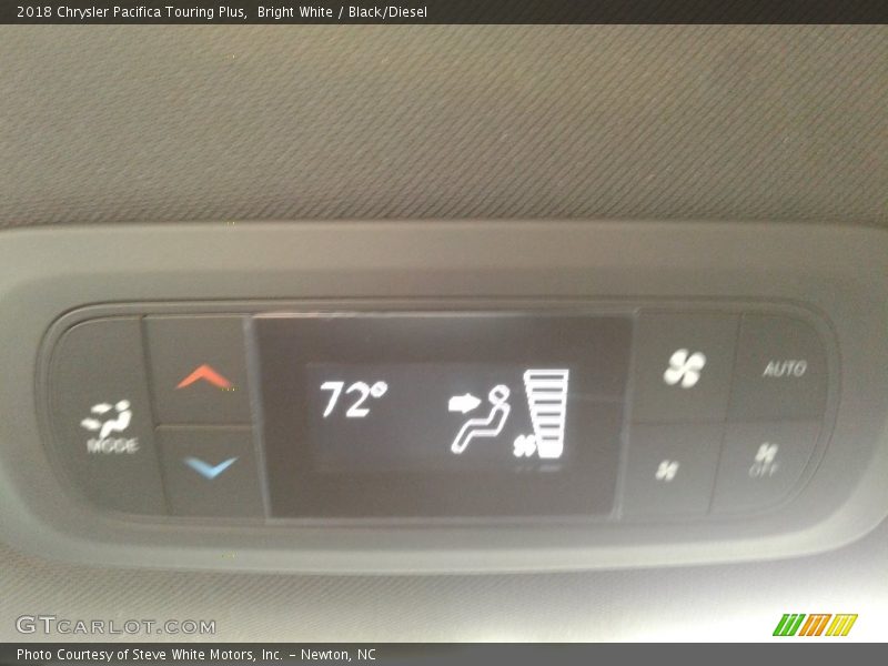 Bright White / Black/Diesel 2018 Chrysler Pacifica Touring Plus