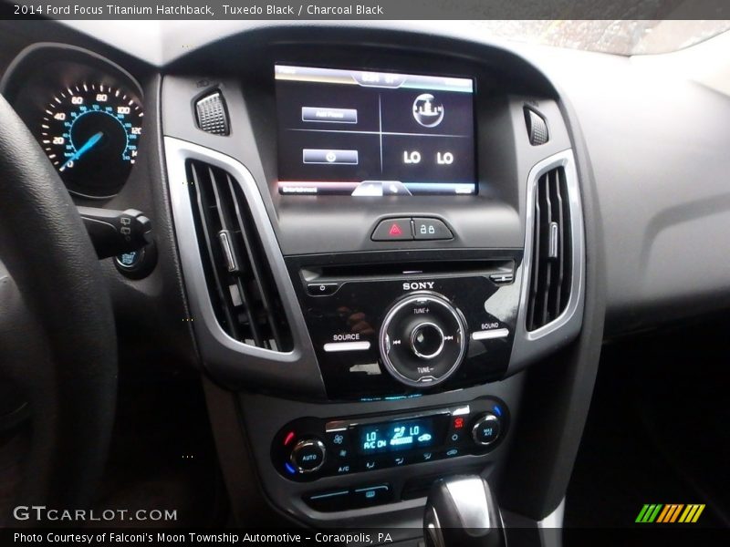 Tuxedo Black / Charcoal Black 2014 Ford Focus Titanium Hatchback