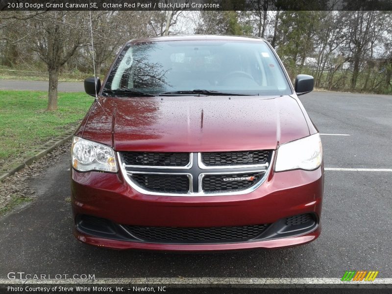 Octane Red Pearl / Black/Light Graystone 2018 Dodge Grand Caravan SE