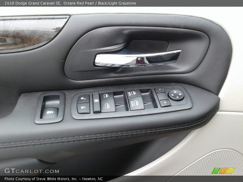 Octane Red Pearl / Black/Light Graystone 2018 Dodge Grand Caravan SE