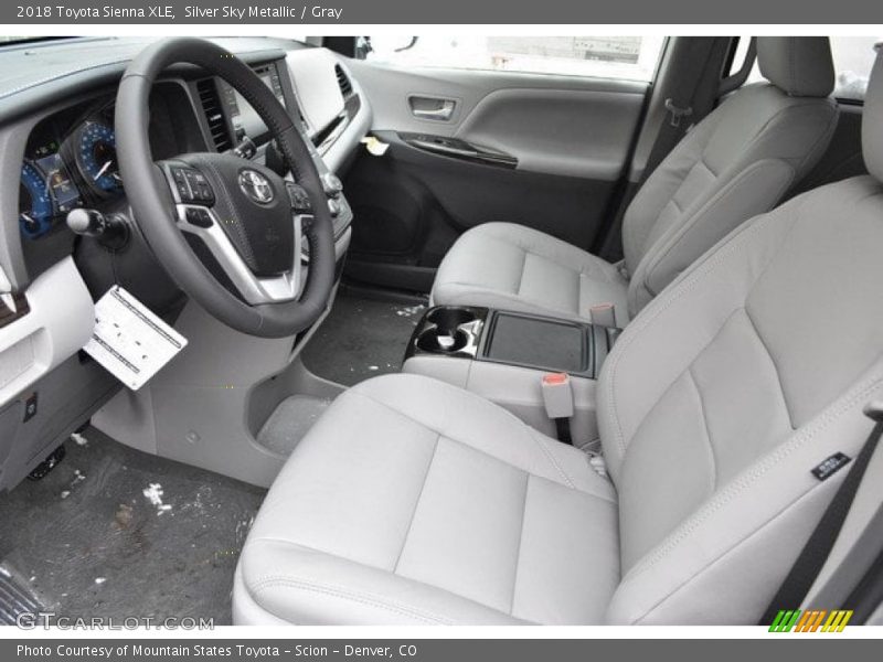 Silver Sky Metallic / Gray 2018 Toyota Sienna XLE