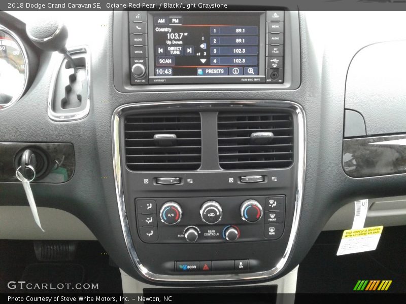 Octane Red Pearl / Black/Light Graystone 2018 Dodge Grand Caravan SE