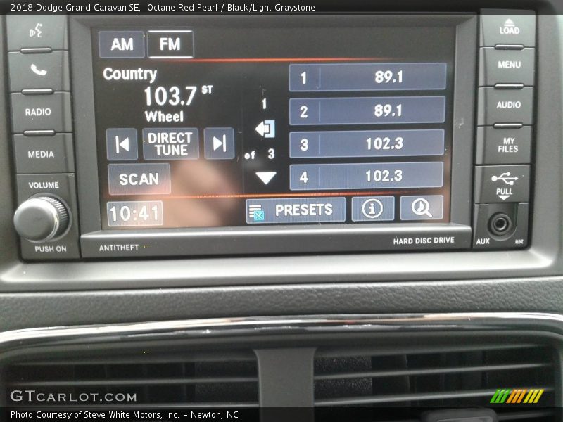 Octane Red Pearl / Black/Light Graystone 2018 Dodge Grand Caravan SE