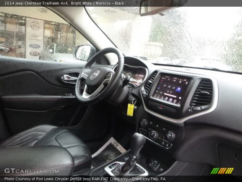 Bright White / Morocco - Black 2014 Jeep Cherokee Trailhawk 4x4