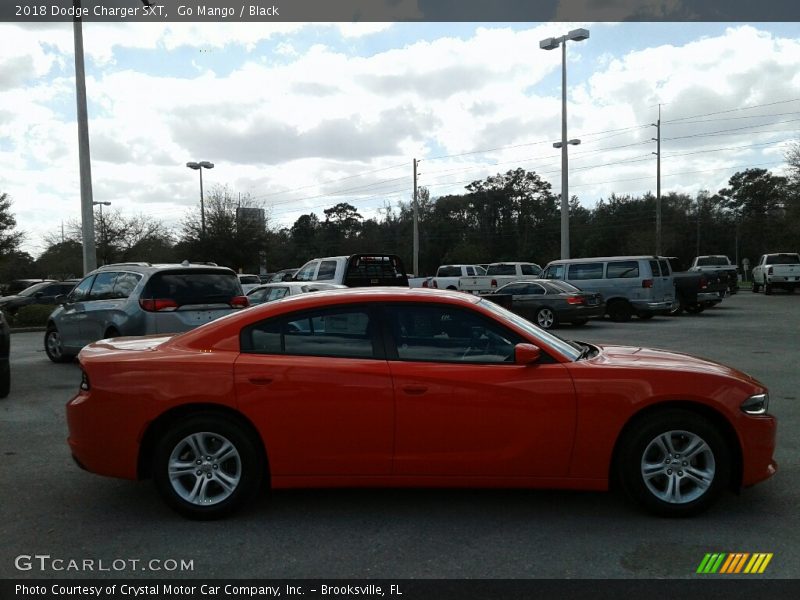 Go Mango / Black 2018 Dodge Charger SXT