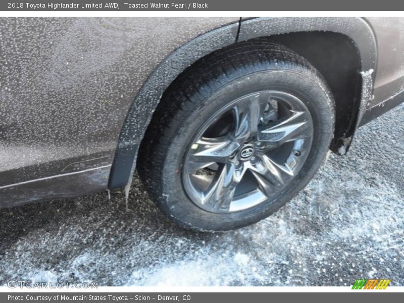 Toasted Walnut Pearl / Black 2018 Toyota Highlander Limited AWD