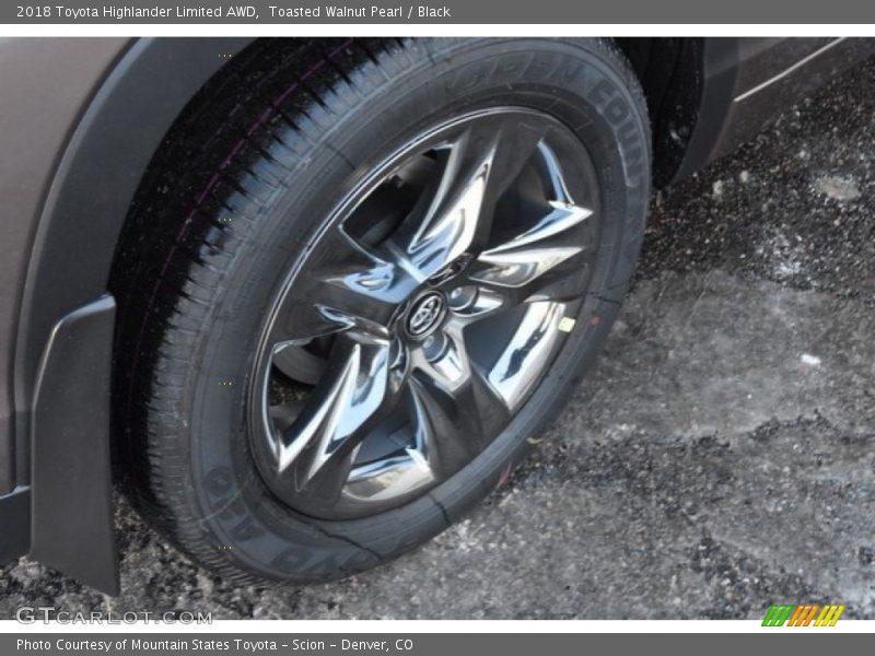 Toasted Walnut Pearl / Black 2018 Toyota Highlander Limited AWD