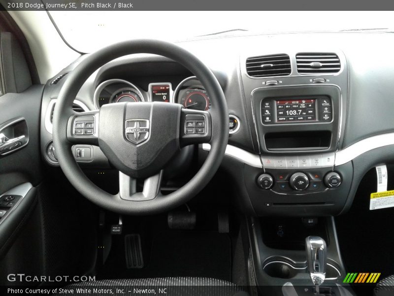 Pitch Black / Black 2018 Dodge Journey SE