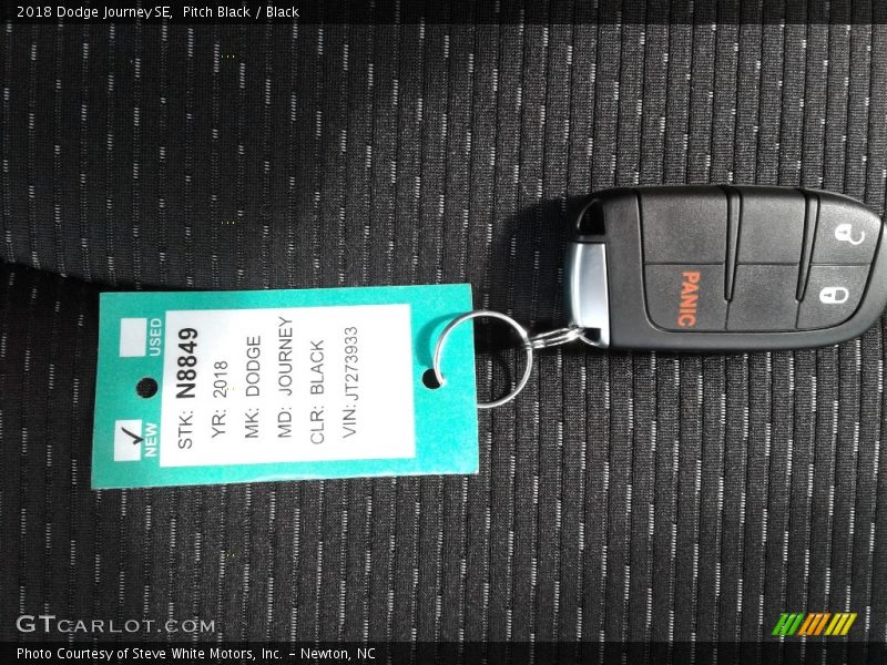 Pitch Black / Black 2018 Dodge Journey SE