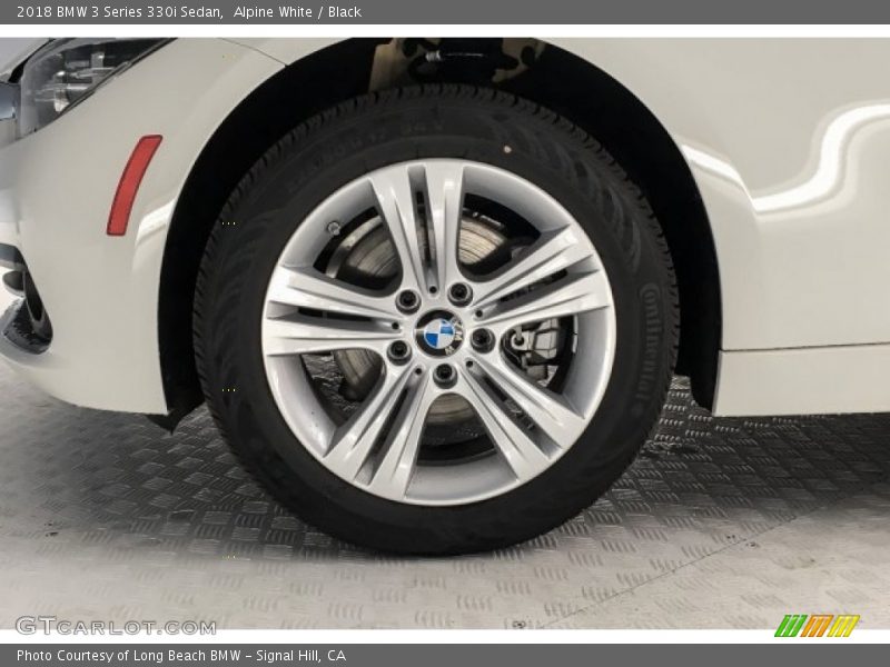 Alpine White / Black 2018 BMW 3 Series 330i Sedan