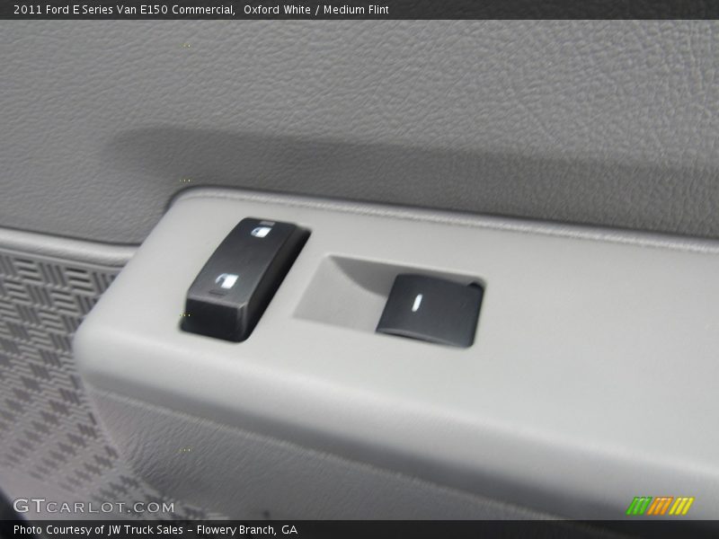 Oxford White / Medium Flint 2011 Ford E Series Van E150 Commercial