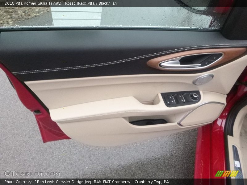 Rosso (Red) Alfa / Black/Tan 2018 Alfa Romeo Giulia Ti AWD
