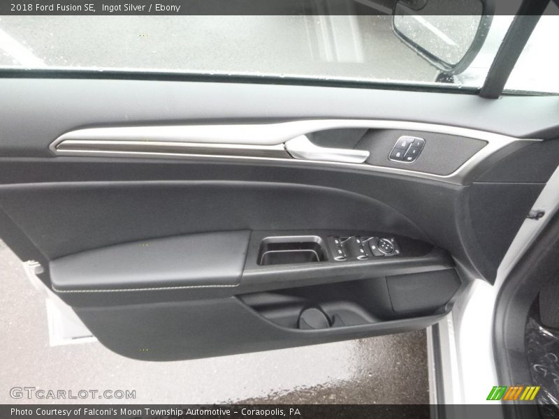 Ingot Silver / Ebony 2018 Ford Fusion SE