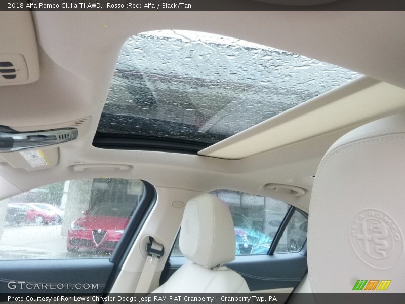 Rosso (Red) Alfa / Black/Tan 2018 Alfa Romeo Giulia Ti AWD