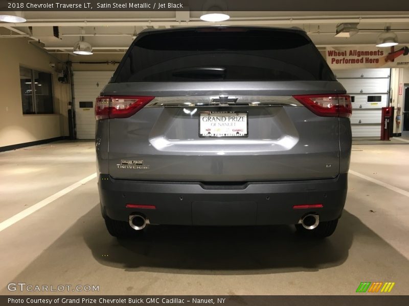 Satin Steel Metallic / Jet Black 2018 Chevrolet Traverse LT