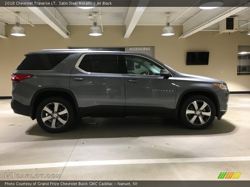 Satin Steel Metallic / Jet Black 2018 Chevrolet Traverse LT