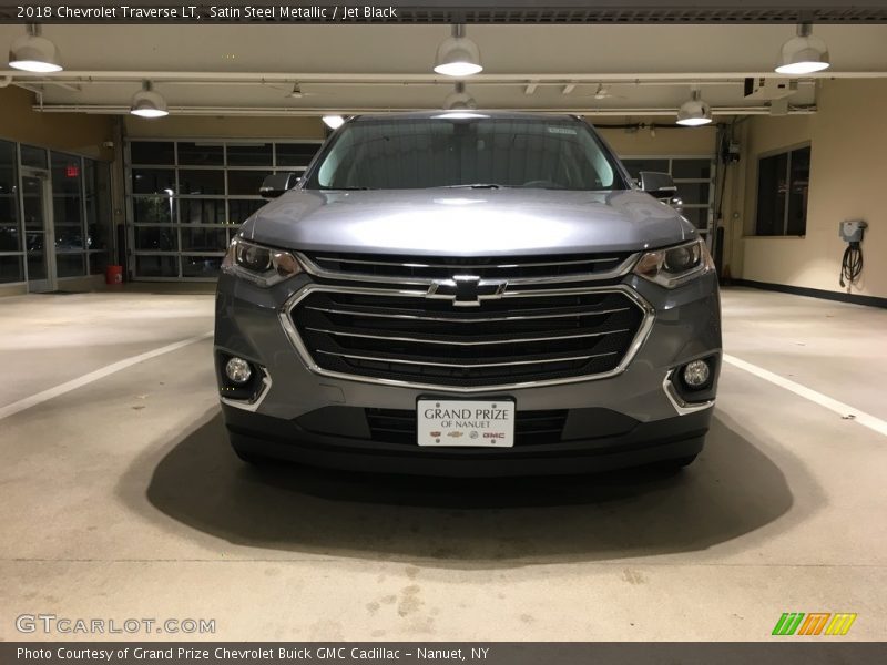 Satin Steel Metallic / Jet Black 2018 Chevrolet Traverse LT