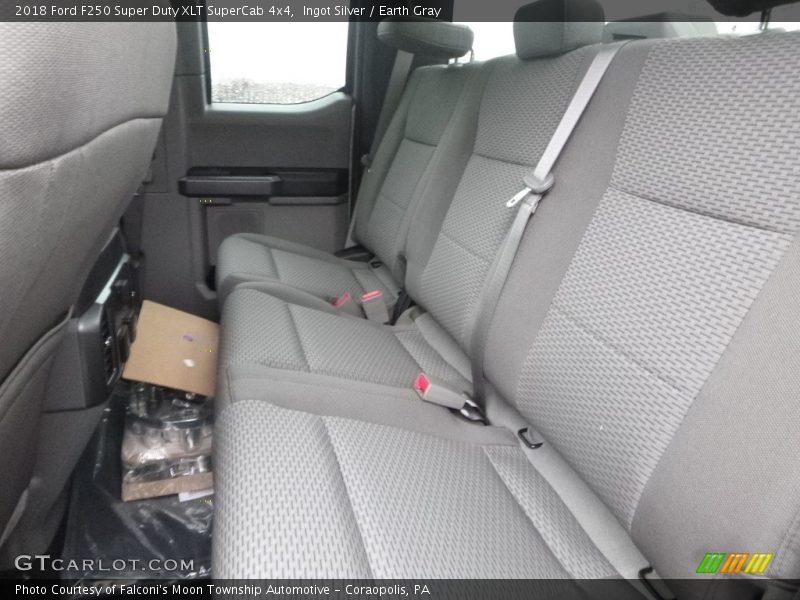 Ingot Silver / Earth Gray 2018 Ford F250 Super Duty XLT SuperCab 4x4