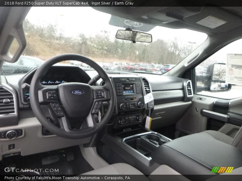 Ingot Silver / Earth Gray 2018 Ford F250 Super Duty XLT SuperCab 4x4