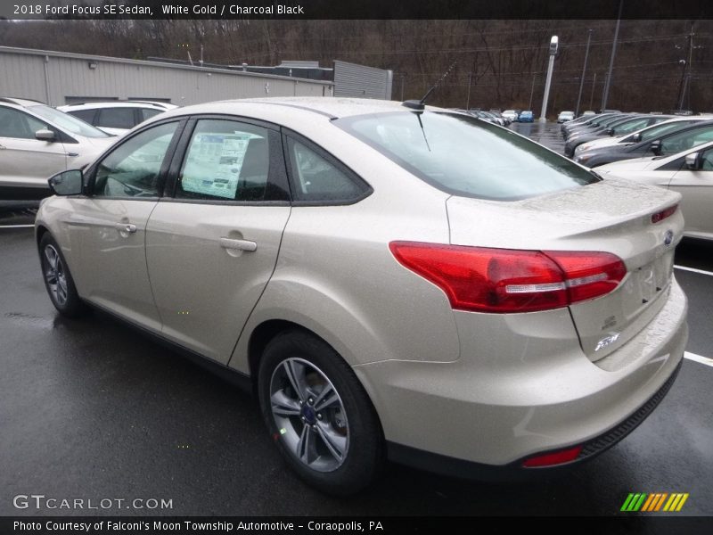 White Gold / Charcoal Black 2018 Ford Focus SE Sedan