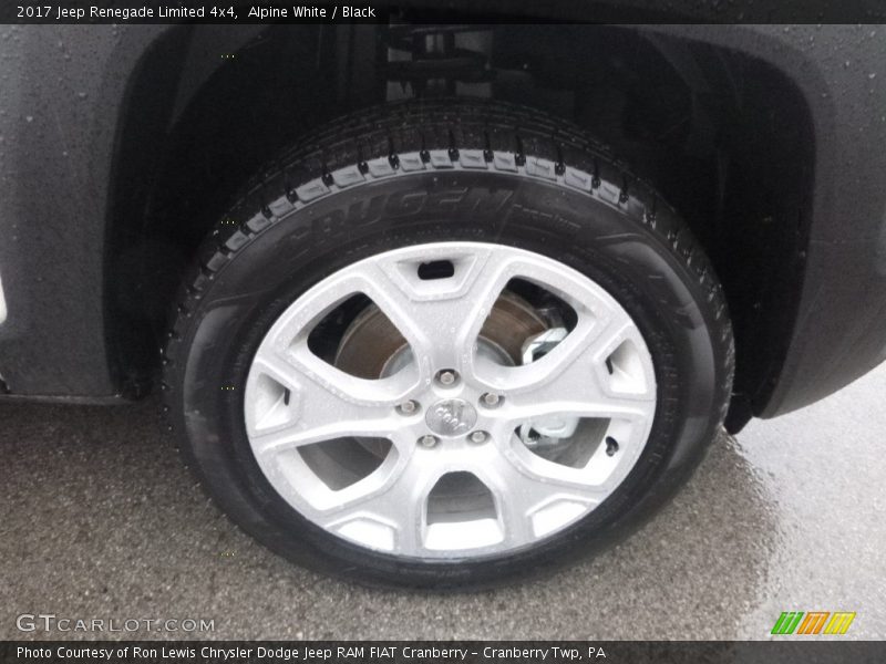 Alpine White / Black 2017 Jeep Renegade Limited 4x4
