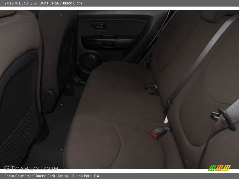 Dune Beige / Black Cloth 2012 Kia Soul 1.6