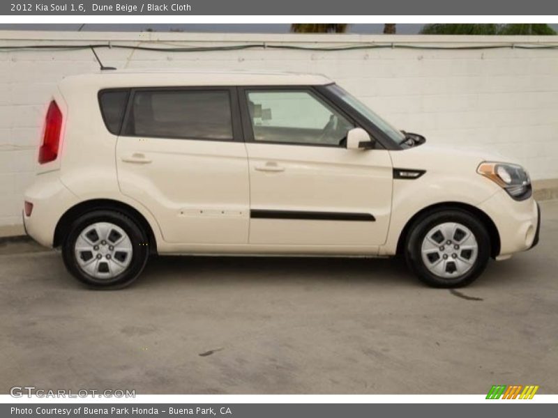 Dune Beige / Black Cloth 2012 Kia Soul 1.6