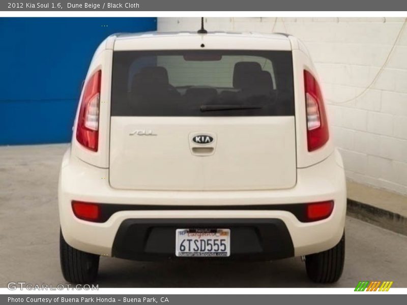 Dune Beige / Black Cloth 2012 Kia Soul 1.6