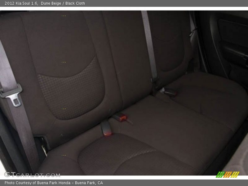 Dune Beige / Black Cloth 2012 Kia Soul 1.6