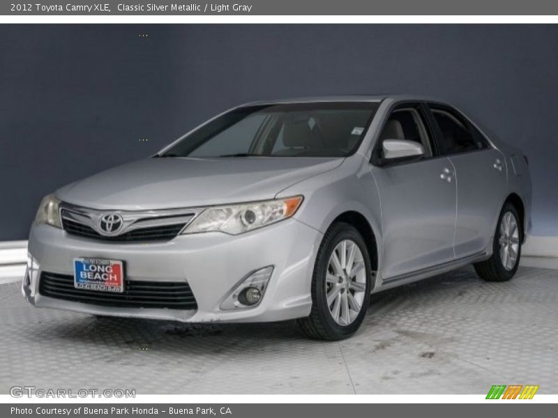 Classic Silver Metallic / Light Gray 2012 Toyota Camry XLE