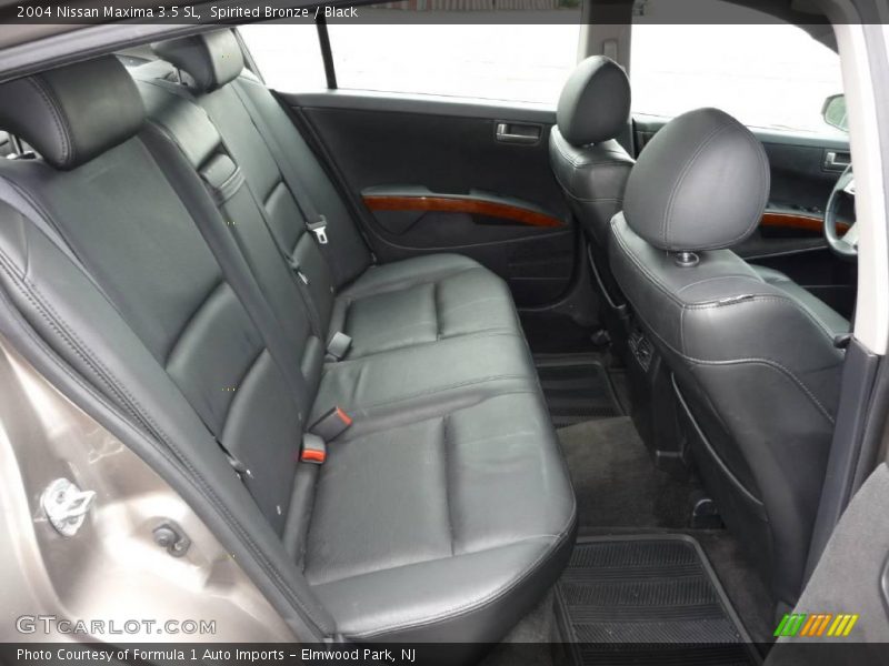 Spirited Bronze / Black 2004 Nissan Maxima 3.5 SL