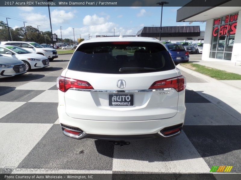 White Diamond Pearl / Parchment 2017 Acura RDX Technology