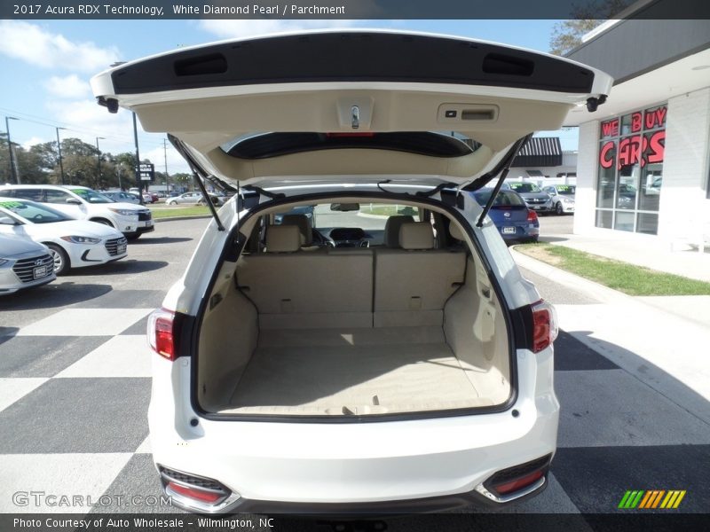 White Diamond Pearl / Parchment 2017 Acura RDX Technology