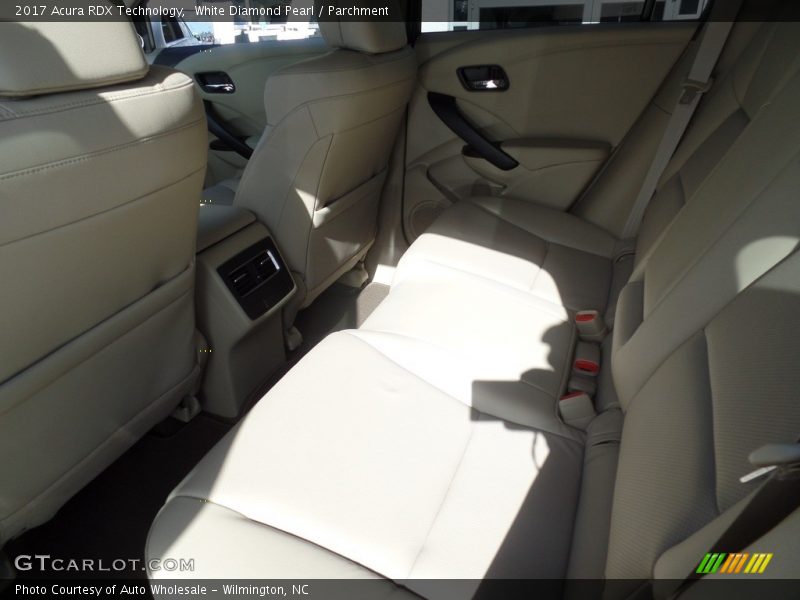 White Diamond Pearl / Parchment 2017 Acura RDX Technology