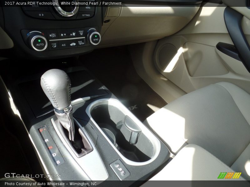 White Diamond Pearl / Parchment 2017 Acura RDX Technology