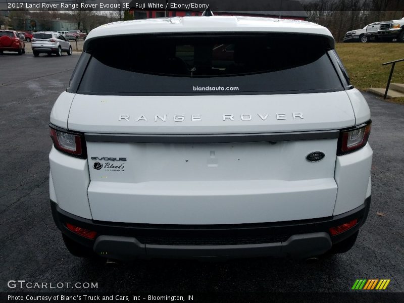 Fuji White / Ebony/Ebony 2017 Land Rover Range Rover Evoque SE