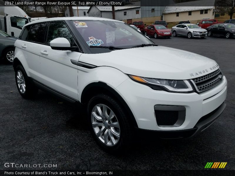 Fuji White / Ebony/Ebony 2017 Land Rover Range Rover Evoque SE