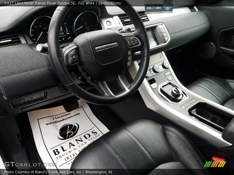 Fuji White / Ebony/Ebony 2017 Land Rover Range Rover Evoque SE