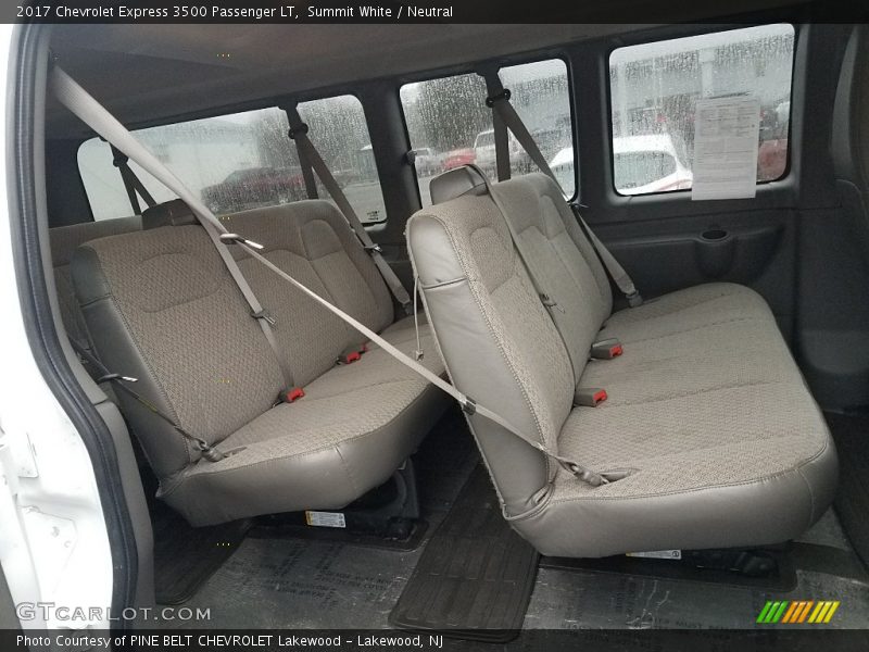 Summit White / Neutral 2017 Chevrolet Express 3500 Passenger LT