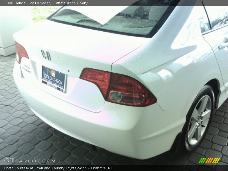 Taffeta White / Ivory 2006 Honda Civic EX Sedan