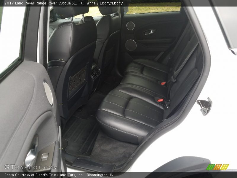Fuji White / Ebony/Ebony 2017 Land Rover Range Rover Evoque SE