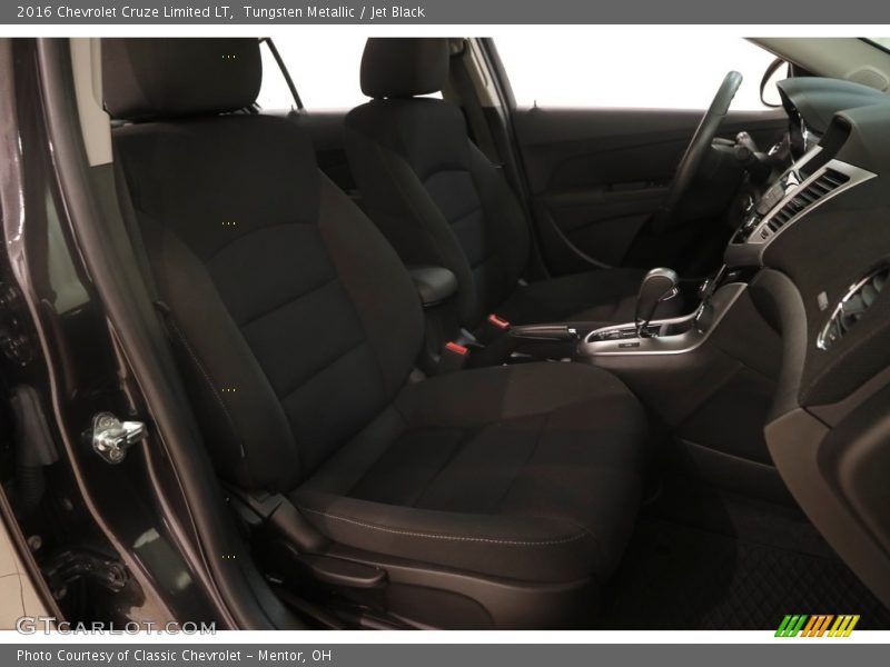 Tungsten Metallic / Jet Black 2016 Chevrolet Cruze Limited LT