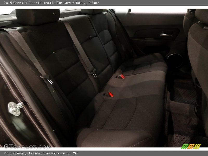 Tungsten Metallic / Jet Black 2016 Chevrolet Cruze Limited LT