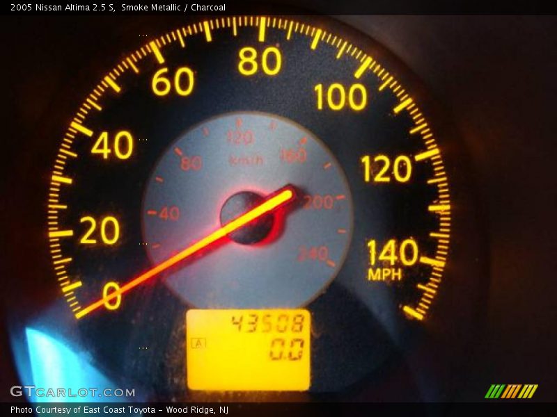Smoke Metallic / Charcoal 2005 Nissan Altima 2.5 S