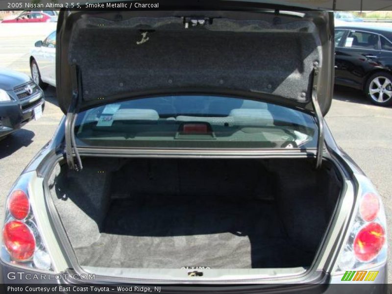 Smoke Metallic / Charcoal 2005 Nissan Altima 2.5 S