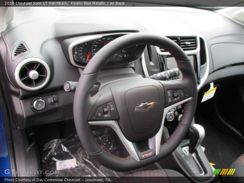 Kinetic Blue Metallic / Jet Black 2018 Chevrolet Sonic LT Hatchback