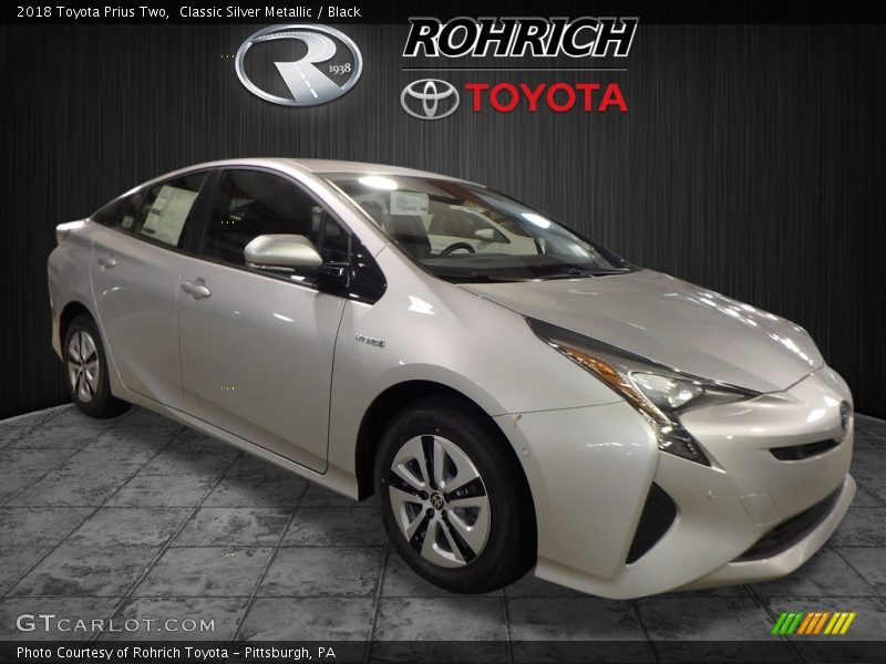 Classic Silver Metallic / Black 2018 Toyota Prius Two