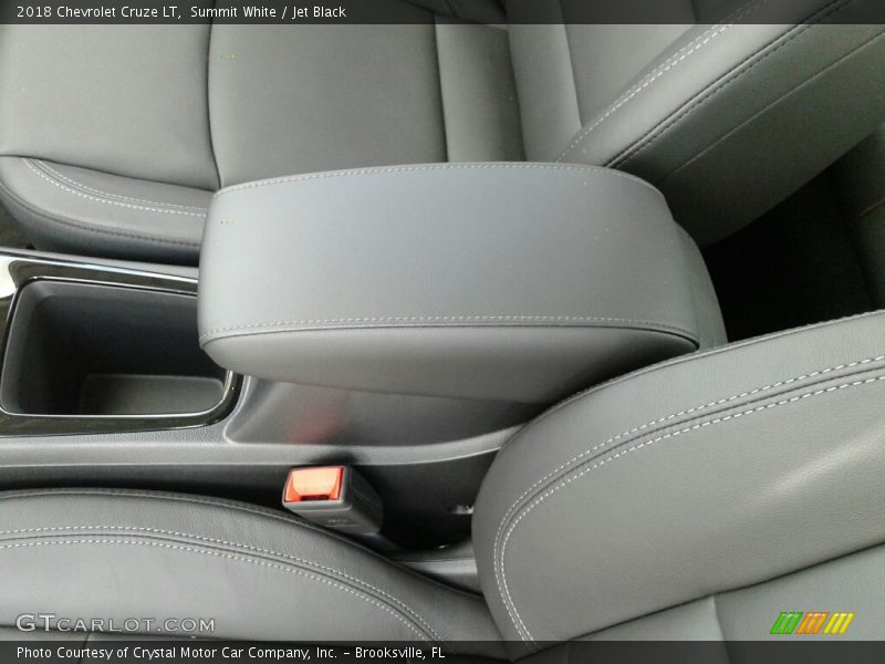 Summit White / Jet Black 2018 Chevrolet Cruze LT