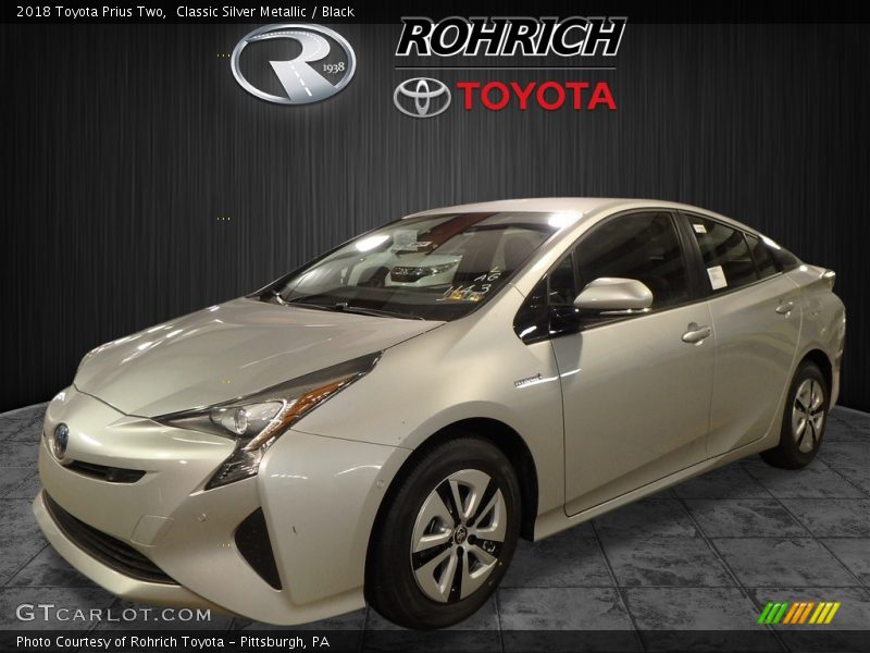Classic Silver Metallic / Black 2018 Toyota Prius Two